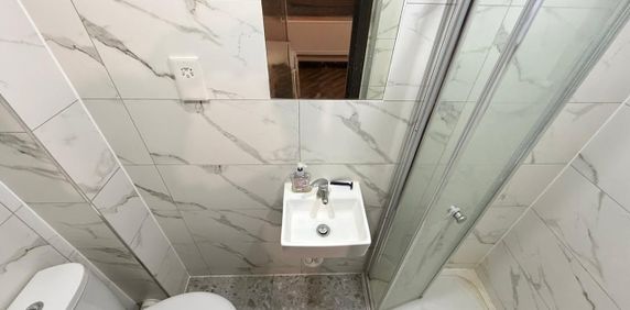 Studio Flat, Stox Mead, HA3 - Photo 2