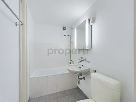 Sunny 2.5-room apartment with idyll in Luchsingen - Photo 5