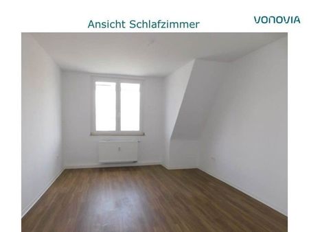 Das Glück hat ein Zuhause: Zentrale 2-Zimmer-Wohnung mit Balkon - Foto 4