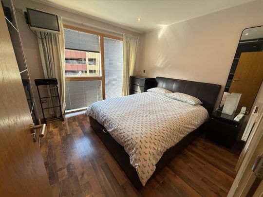 2 Bed Flat, Church Street, M4 - Photo 1