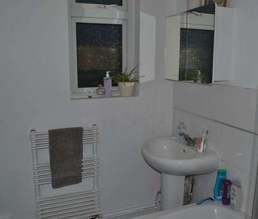 New Road Side, Horsforth, Leeds, LS18 - Photo 4