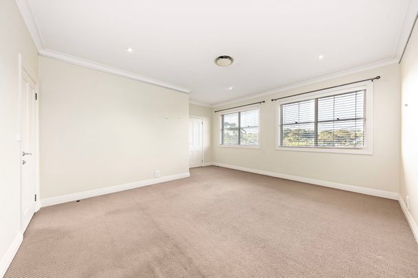 11 Fleming Street, Northwood. - Photo 1