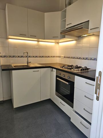 Appartement te huur - Foto 4