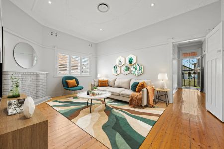 First Open on 4 December from 5.15pm - 5.30pm - Photo 5