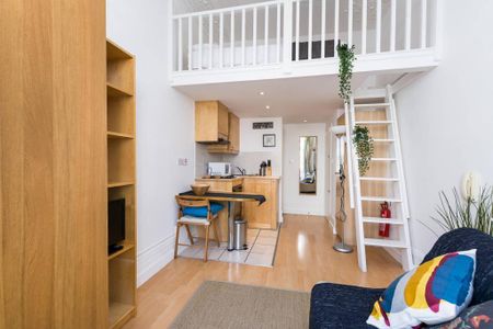 Studio to rent - Photo 2