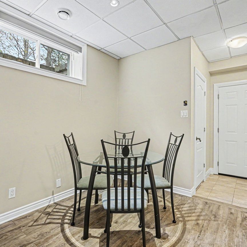 For Lease - 63 Rothwell Drive Unit# B, Beacon Hill North - South and Area, Ontario - Photo 1