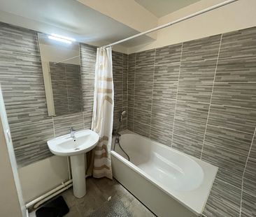 Location Appartement 2 pièces 50m² - Photo 4