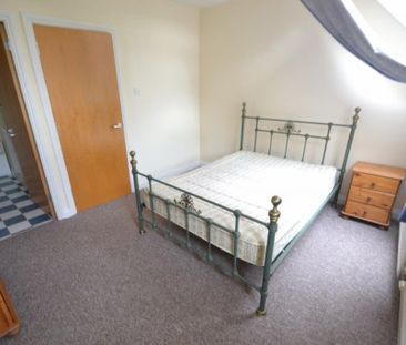 4 bedroom townhouse to rent - Photo 3