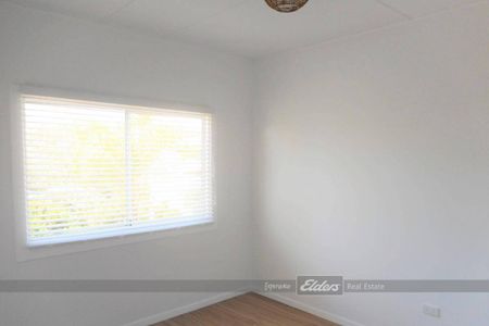 STYLE PLUS LOCATION! "OPEN INSPECTION 3RD FEBRUARY 4:30PM" - Photo 5