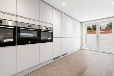 6 bedroom terraced house to rent - Photo 5