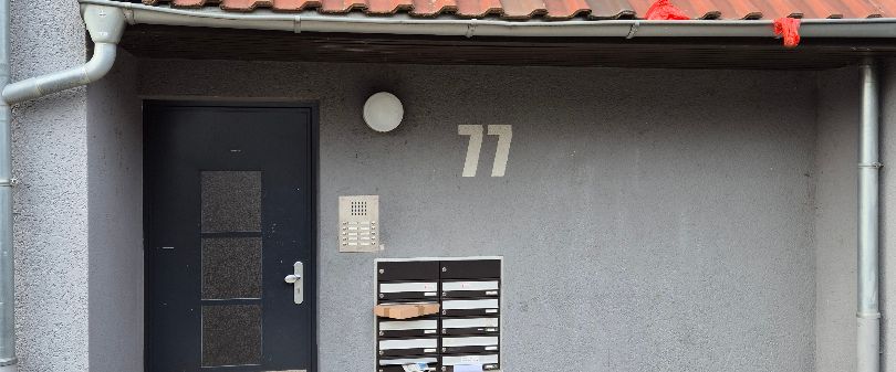 Schöne 2-ZKB im DG, ohne Aufzug, mit Balkon, mit WBS für 2 Personen zu vermieten - Foto 1