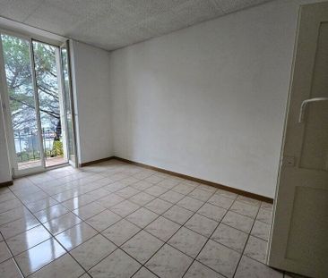 Beautiful 3-room apartment with garden - Photo 1