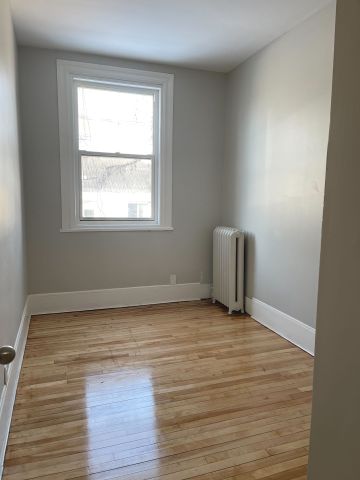 For Lease - 6 Russell Street Unit# 4, Smiths Falls, Ontario - Photo 4