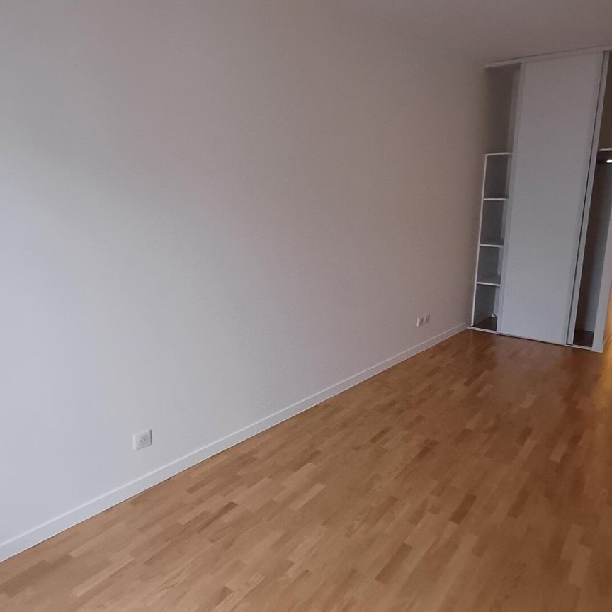 location Appartement F4 DE 102.85m² À PARIS - Photo 1