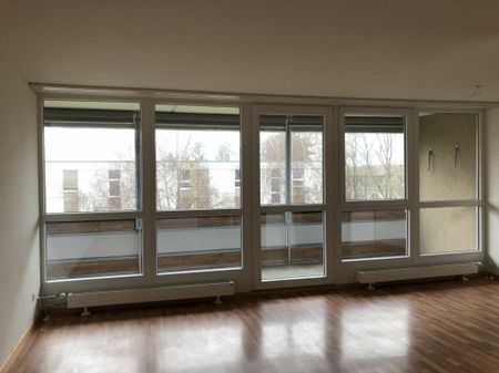 Premier mois gratuit - Appartement de 4,5 pièces, 3ème étage beau soir soleil - Photo 4