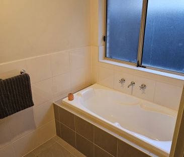 Royal Park - Photo 5