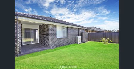 Simplicity Of Modern Design - Photo 5