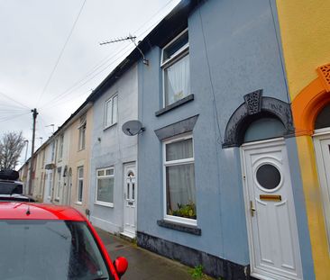 2 bedroom terraced house to rent - Photo 4