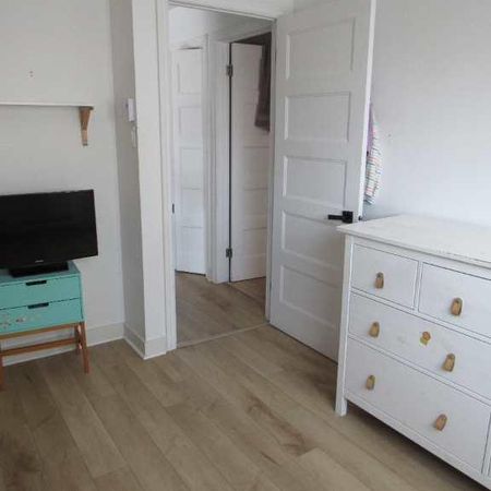 Appartement 5 1/2 à louer 1800$ - Laval Chomedey - Photo 3