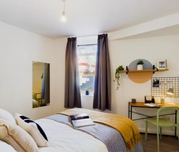 4 Bedroom House - Photo 5