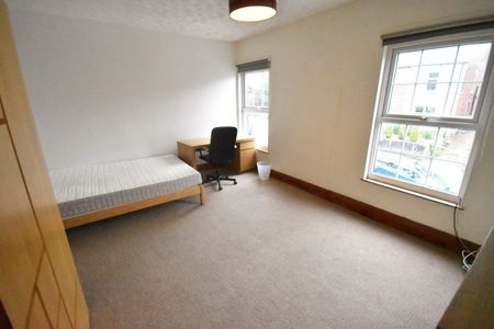 2 bedroom house share to rent - Photo 2