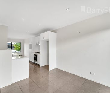 Low Maintenance Living! - Photo 5