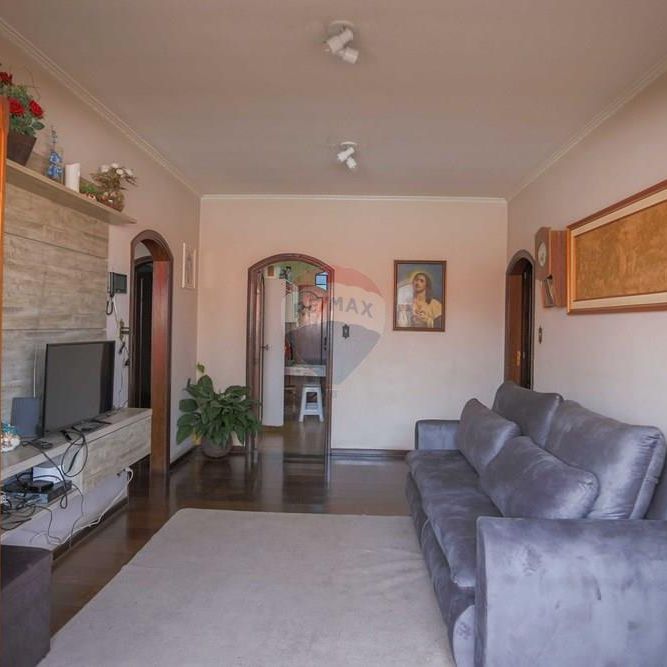 Casa aluga 360m², 3 quartos, com edícula, no Jardim Santa Rosália, em Sorocaba SP. - Foto 1