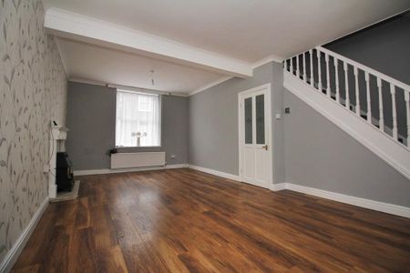 3 bedroom terraced house to rent - Photo 3
