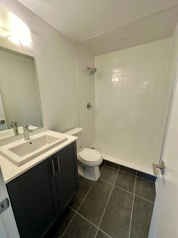 For Lease - 11 Lytham Green Circle Unit# 14, Newmarket, Ontario - Photo 5