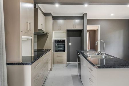 COSY HOME WITH RENOVATION - Photo 4