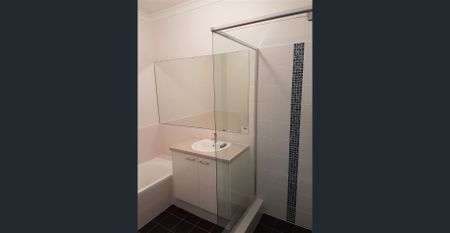 Low maintenance in popular Kealy - Photo 3