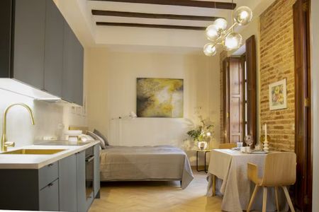 Plaça Santa Creu, Valencia, Valencian Community 46003 - Photo 3