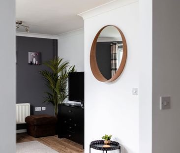 2 Bed Flat, Bursledon Road, SO19 - Photo 4