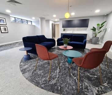 1 Bed Flat, Woden Street, M5 - Photo 4