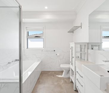 Bright and private! - Photo 4