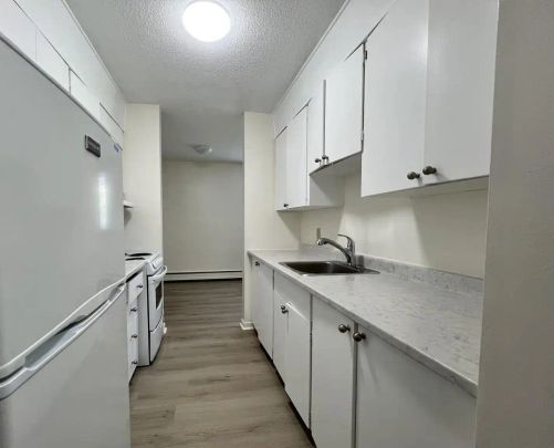 Sands — One Bedroom - Photo 1