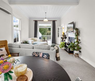 18 Bracken Street, New Plymouth, - Photo 2