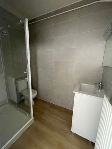 Location Appartement 1 pièce 26m² LYON 9ème - Photo 3