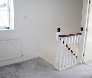 3 bedroom terraced house to rent - Photo 2