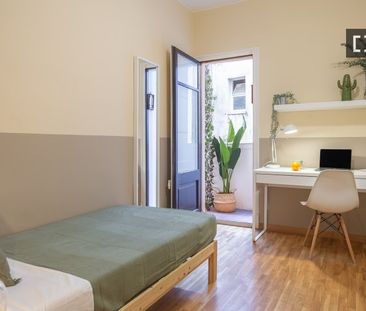 barcelona, Catalonia 08022 - Photo 3