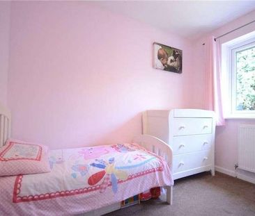 Laburnum Road, Winnersh, RG41 - Photo 3