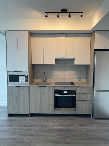 For Lease - 1007 The Queensway Avenue Unit# 426, Toronto, Ontario - Photo 3