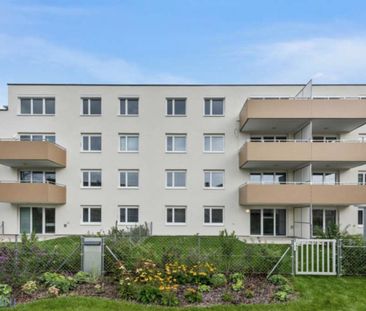 WOHNEN MIT ZUKUNFT: GROSSZÜGIGE 4-ZIMMER-WOHNUNG MIT BALKON & PROVI... - Foto 1