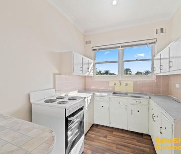 7/12 Fourth Avenue, Campsie, NSW 2194 - Photo 4