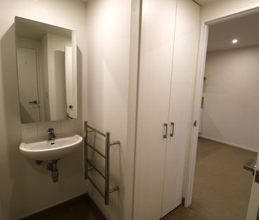 Soho Central Living! - Photo 6