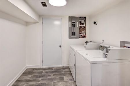 For Lease - 24 Chryessa Avenue Unit# BSMT, Toronto, Ontario - Photo 3