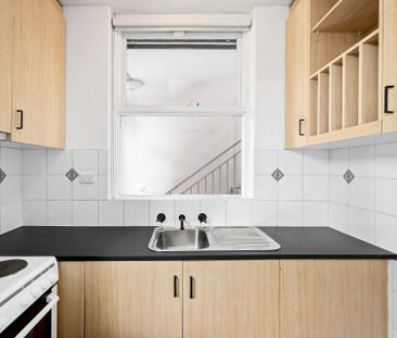 Minutes from the heart of Richmond - Photo 3