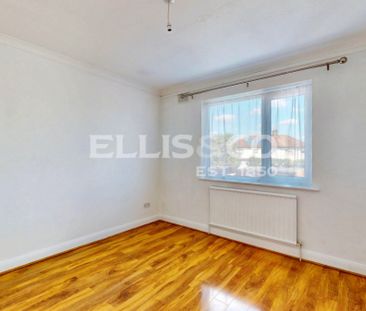 Kingshill Avenue, UB5, Northolt - Photo 2