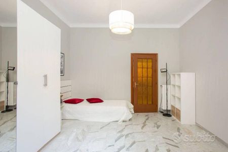 Stanza in appartamento di 92 m² a Milano - Photo 3