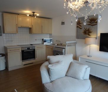 Studio to rent - Photo 5